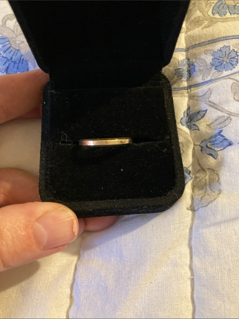 14k yellow gold wedding band size 6.25